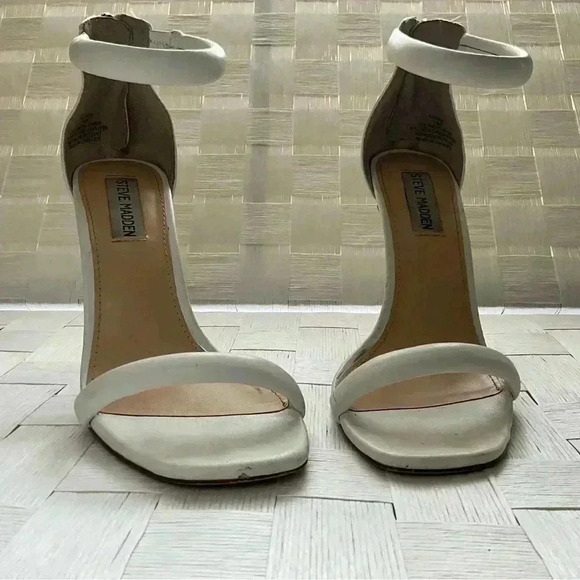 Steve Madden, White, 4 inch Stiletto Heel, Size 7.5M, Functional Back Zipper - Picture 7 of 11